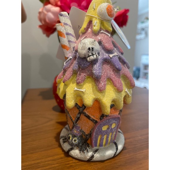 Small Halloween Light Up Gingerbread Haunted House - Picture 2 of 12